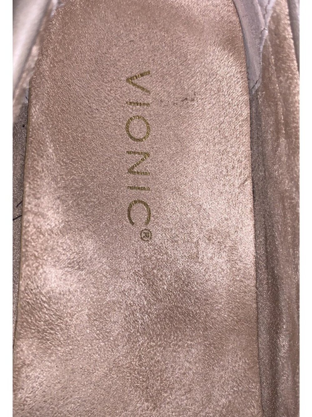Vionic Women's Honor Virgina Loafer Size 8.5 Beige Leather Preppy Driving Shoe - Picture 6 of 7